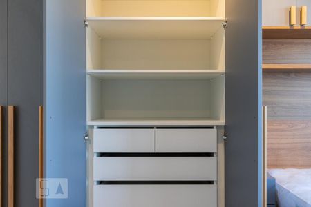 Studio à venda com 32m², 1 quarto e sem vagaArmários Studio