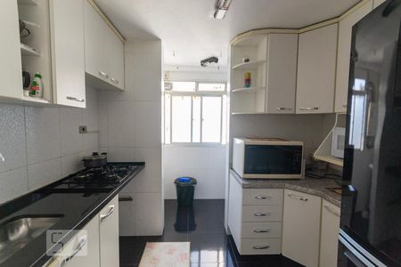 Apartamento à venda com 65m², 2 quartos e 1 vagaCozinha