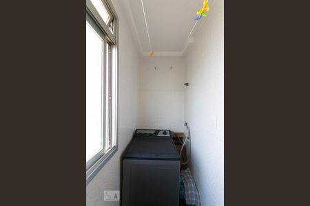 Apartamento à venda com 65m², 2 quartos e 1 vagaÁrea de Serviço