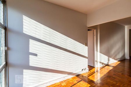 Apartamento à venda com 85m², 2 quartos e sem vagaSala