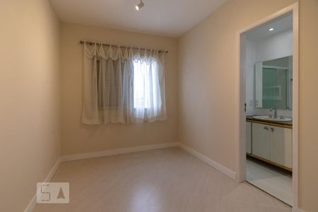 Apartamento para alugar com 76m², 2 quartos e 1 vagaSuíte