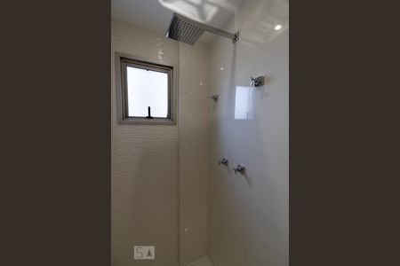 Apartamento para alugar com 76m², 2 quartos e 1 vagaChuveiro