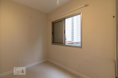 Apartamento para alugar com 76m², 2 quartos e 1 vagaQuarto