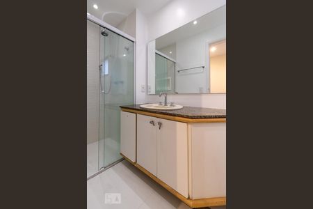 Apartamento para alugar com 76m², 2 quartos e 1 vagaBanheiro Suíte