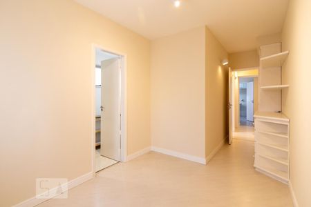 Apartamento para alugar com 76m², 2 quartos e 1 vagaSuíte