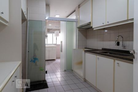 Apartamento para alugar com 76m², 2 quartos e 1 vagaCozinha