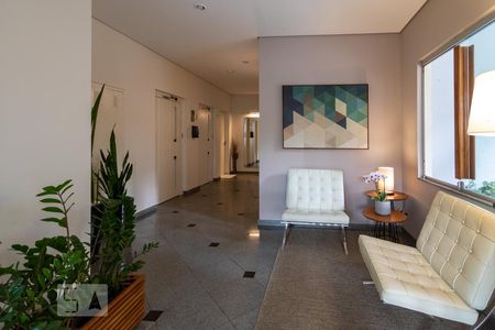 Apartamento para alugar com 76m², 2 quartos e 1 vagaHall