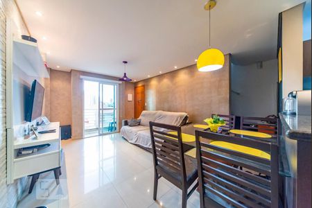 Sala de apartamento à venda com 3 quartos, 132m² em Vila Floresta, Santo André