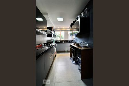 Apartamento à venda com 183m², 3 quartos e 3 vagasCozinha