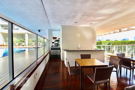 Apartamento à venda com 183m², 3 quartos e 3 vagasAcademia