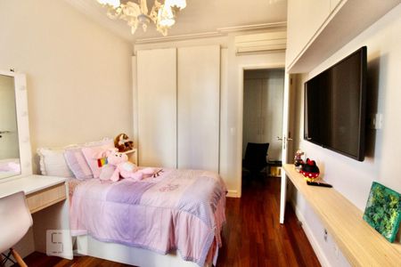 Apartamento à venda com 183m², 3 quartos e 3 vagasSuíte 2