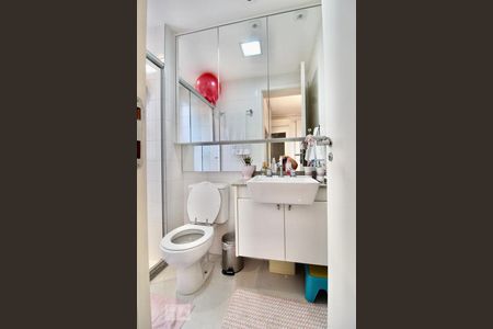 Apartamento à venda com 183m², 3 quartos e 3 vagasBanheiro da Suíte 2