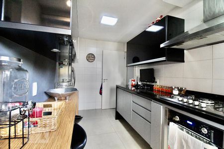 Apartamento à venda com 183m², 3 quartos e 3 vagasCozinha