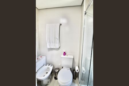 Apartamento à venda com 183m², 3 quartos e 3 vagasBanheiro da Suíte 1