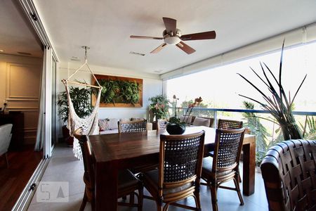 Varanda de apartamento à venda com 3 quartos, 183m² em Campo Belo, São Paulo