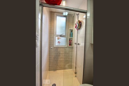 Apartamento à venda com 183m², 3 quartos e 3 vagasBanheiro da Suíte 2