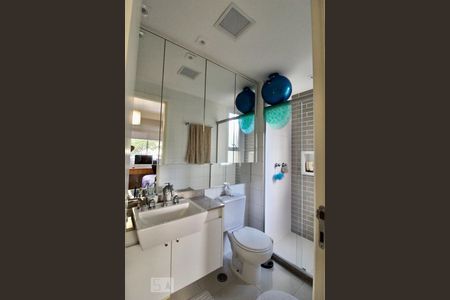 Apartamento à venda com 183m², 3 quartos e 3 vagasBanheiro da Suíte 3