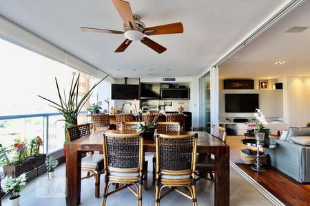 Varanda de apartamento à venda com 3 quartos, 183m² em Campo Belo, São Paulo