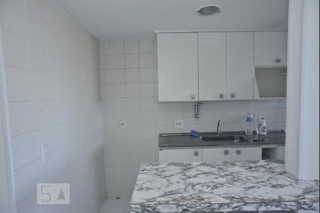 Apartamento à venda com 54m², 2 quartos e 1 vagaCozinha