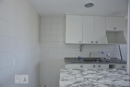 Apartamento à venda com 54m², 2 quartos e 1 vagaCozinha