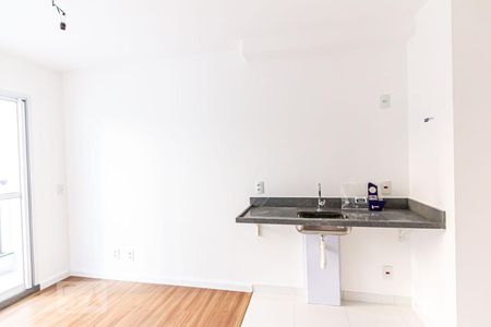 Sala com cozinha de apartamento para alugar com 1 quarto, 35m² em República, São Paulo