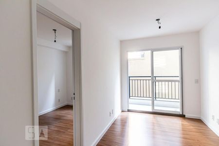 Sala com cozinha de apartamento para alugar com 1 quarto, 35m² em República, São Paulo