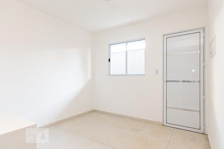Sala  de apartamento para alugar com 2 quartos, 41m² em Vila Ré, São Paulo