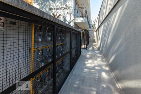 Apartamento à venda com 41m², 2 quartos e sem vaga Apartamento à venda com 41m², 2 quartos e sem vagaEntrada