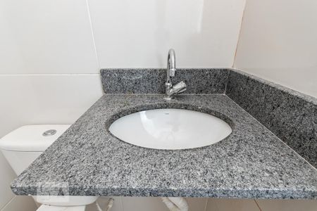 Apartamento à venda com 41m², 2 quartos e sem vaga Apartamento à venda com 41m², 2 quartos e sem vagaBanheiro