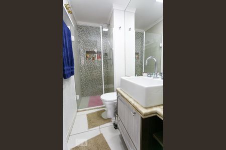 Apartamento à venda com 48m², 2 quartos e 1 vaga Apartamento à venda com 48m², 2 quartos e 1 vagaBanheiro