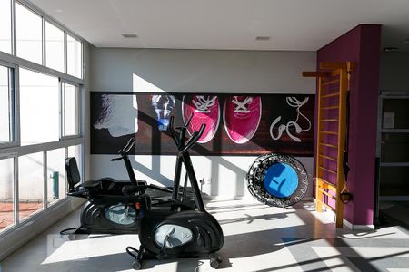 Apartamento à venda com 48m², 2 quartos e 1 vaga Apartamento à venda com 48m², 2 quartos e 1 vagaÁrea comum - Academia
