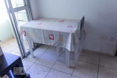 Apartamento à venda com 50m², 2 quartos e 1 vaga Apartamento à venda com 50m², 2 quartos e 1 vagaSala