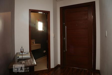 Casa à venda com 385m², 4 quartos e 6 vagasHall de Entrada