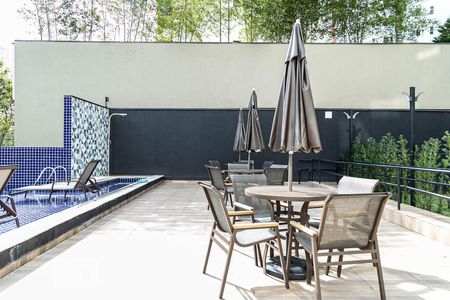 Apartamento para alugar com 65m², 1 quarto e 1 vagaÁrea comum - Piscina