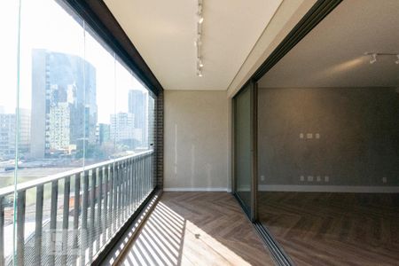 Varanda de kitnet/studio à venda com 1 quarto, 61m² em Itaim Bibi, São Paulo