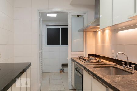 Apartamento para alugar com 103m², 3 quartos e 2 vagas Apartamento para alugar com 103m², 3 quartos e 2 vagasCozinha e Área de Serviço