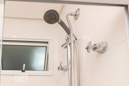 Apartamento para alugar com 103m², 3 quartos e 2 vagas Apartamento para alugar com 103m², 3 quartos e 2 vagasChuveiro