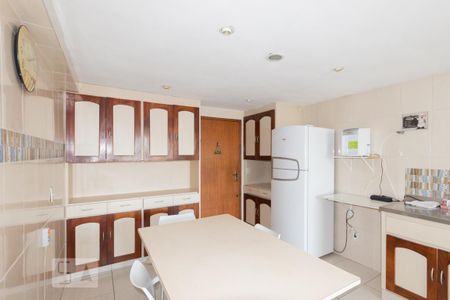 Apartamento para alugar com 180m², 4 quartos e 3 vagasCozinha