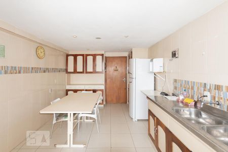Apartamento para alugar com 180m², 4 quartos e 3 vagasCozinha