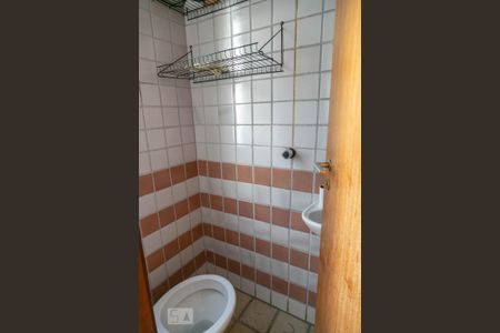 Apartamento à venda com 83m², 3 quartos e 2 vagasBanheiro de Serviço