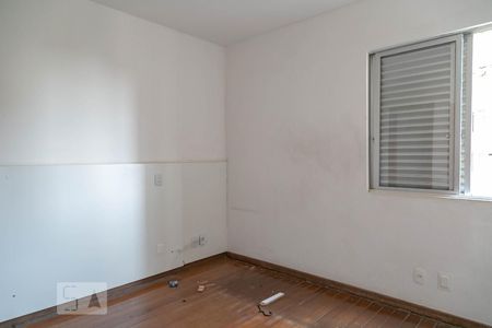 Apartamento à venda com 83m², 3 quartos e 2 vagasQuarto 3 - Suíte
