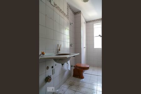 Apartamento à venda com 83m², 3 quartos e 2 vagasBanheiro