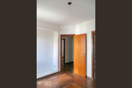 Apartamento à venda com 83m², 3 quartos e 2 vagasQuarto 3 - Suíte