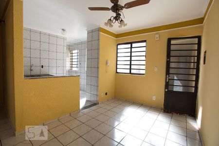 Sala (janela sem vista) de apartamento para alugar com 2 quartos, 49m² em Jardim João Rossi, Ribeirão Preto