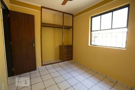 Quarto 2 de apartamento para alugar com 2 quartos, 49m² em Jardim João Rossi, Ribeirão Preto