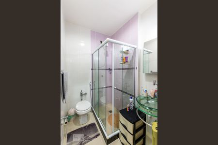 Apartamento para alugar com 82m², 2 quartos e sem vaga Apartamento para alugar com 82m², 2 quartos e sem vagaBanheiro da Suíte
