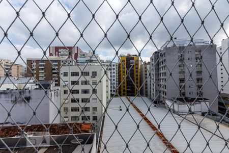 Vista da Suite de apartamento para alugar com 2 quartos, 82m² em Icaraí, Niterói