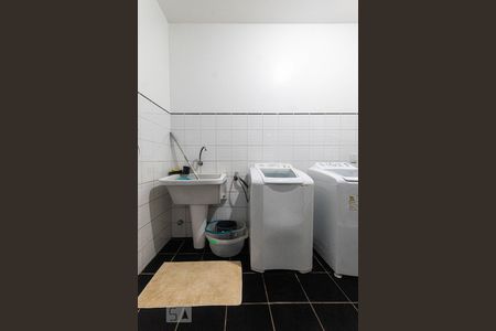 Casa à venda com 450m², 4 quartos e 4 vagasÁrea de Serviço