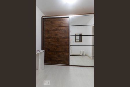 Casa à venda com 450m², 4 quartos e 4 vagasCloset da Suíte