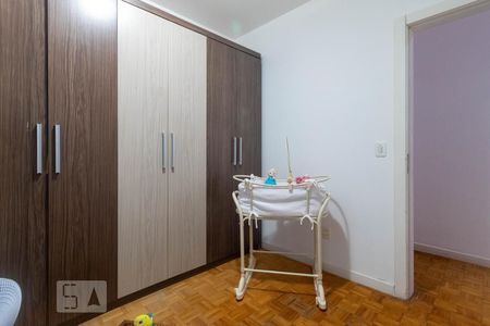 Casa à venda com 450m², 4 quartos e 4 vagasQuarto 3